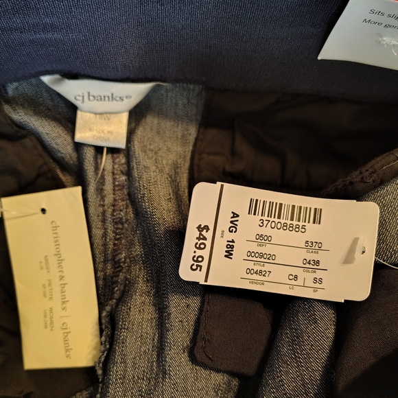 Christopher & Banks CJ Banks Classic Fit Comfort Waist Denim Capris Size 18W NWT - Picture 10 of 10